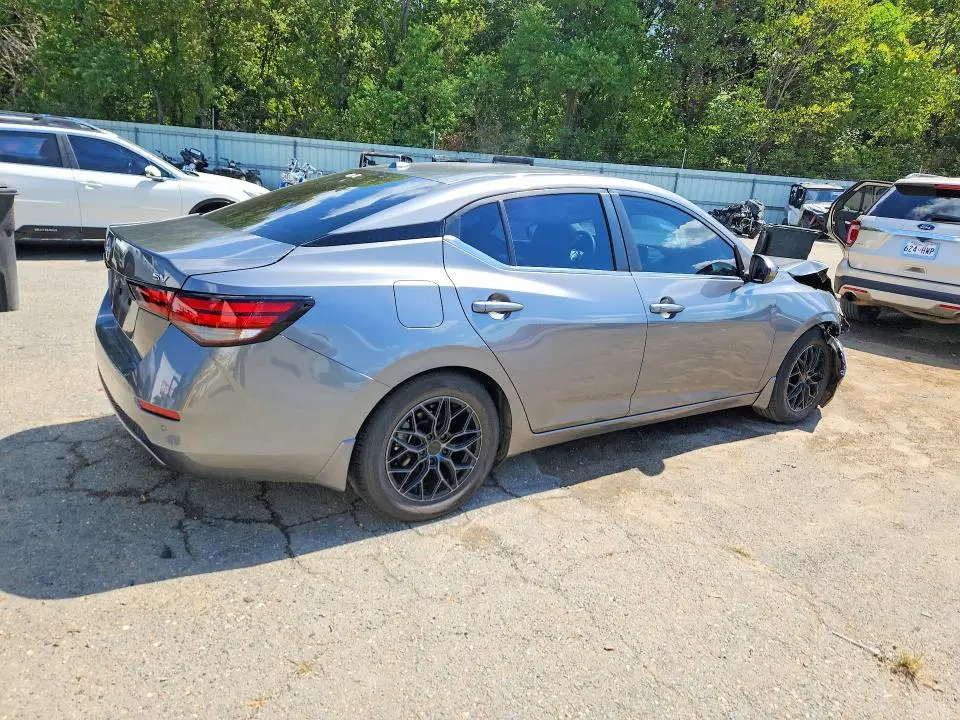 2024 NISSAN SENTRA SV  
