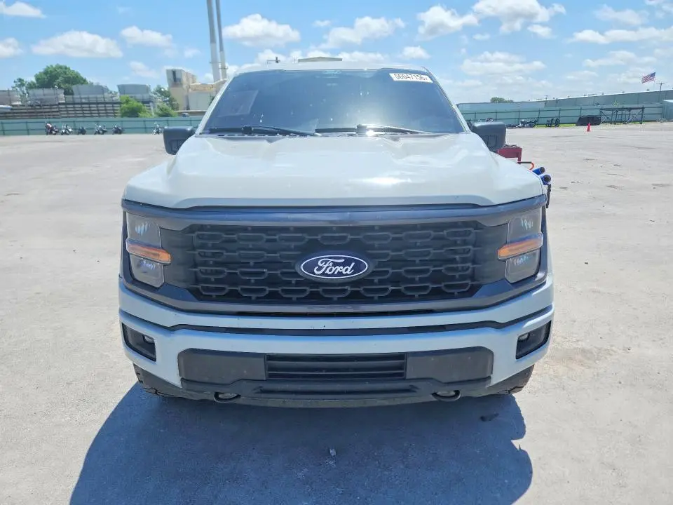 2024 FORD F150 STX  