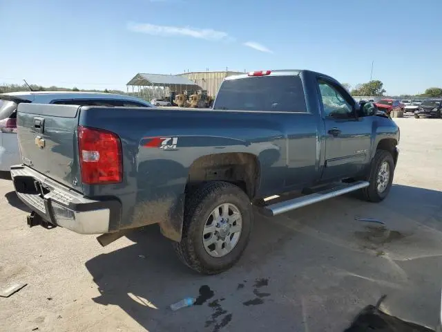 2011 CHEVROLET SILVERADO K2500 HEAVY DUTY LT  
