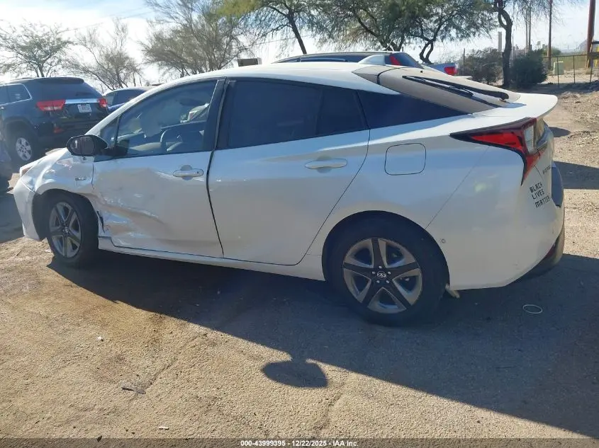 2020 TOYOTA PRIUS XLE
