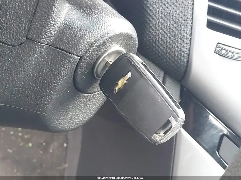 2015 CHEVROLET CRUZE 1LT AUTO