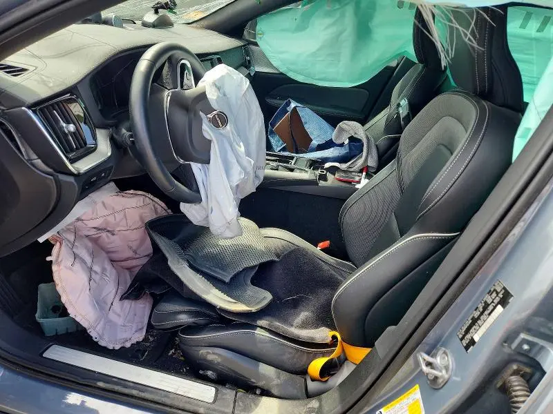 2023 VOLVO V60 POLESTAR ENGINEERED  