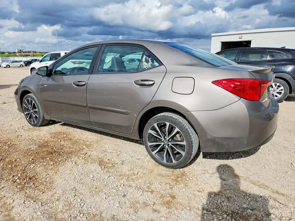 2018 TOYOTA COROLLA SE  
