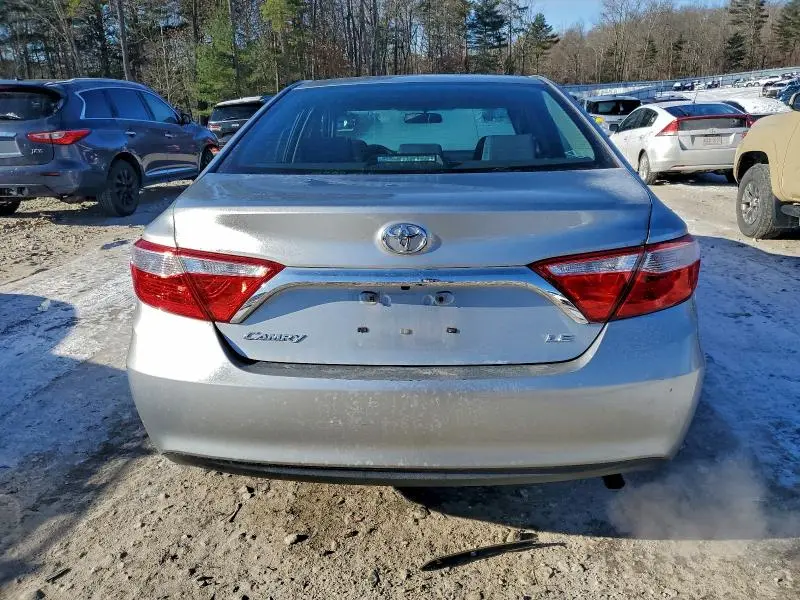 2016 TOYOTA CAMRY LE  