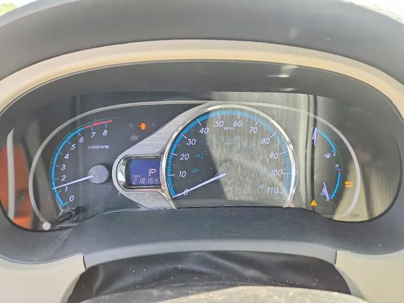 2014 TOYOTA SIENNA XLE 8-PASSENGER  