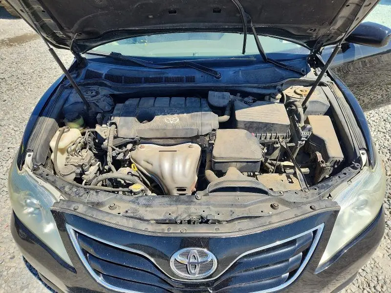 2010 TOYOTA CAMRY LE  