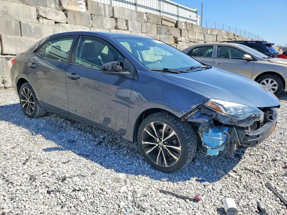 2017 TOYOTA COROLLA SE  