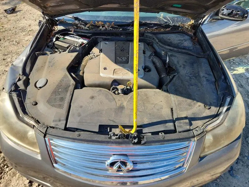 2010 INFINITI M35 BASE  