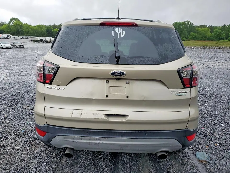 2017 FORD ESCAPE TITANIUM  