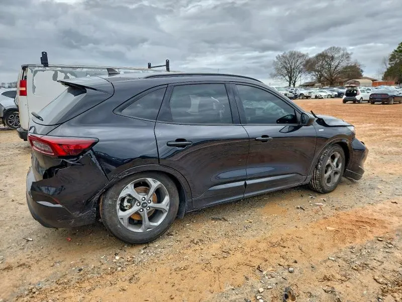 2023 FORD ESCAPE ST LINE  
