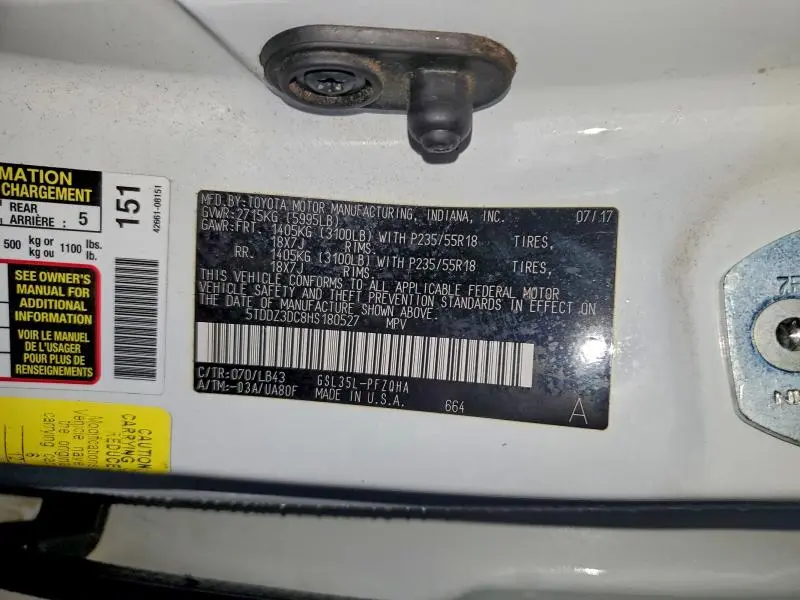 2017 TOYOTA SIENNA XLE  