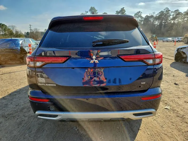 2024 MITSUBISHI OUTLANDER SE  
