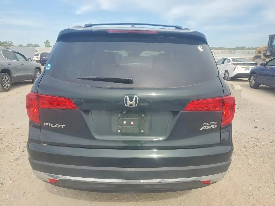 2017 HONDA PILOT   