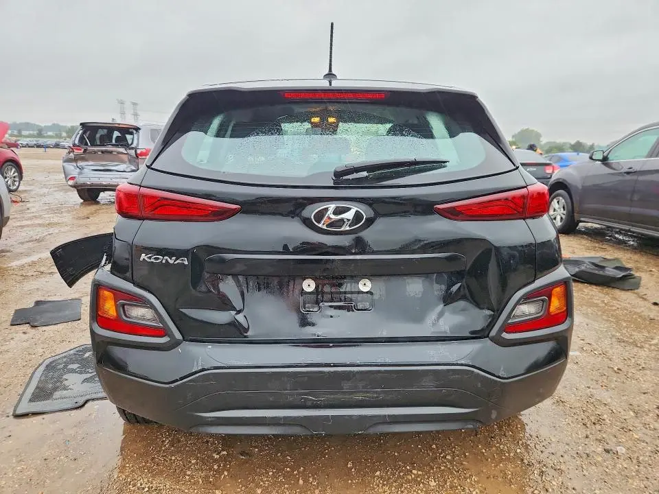 2020 HYUNDAI KONA SE  