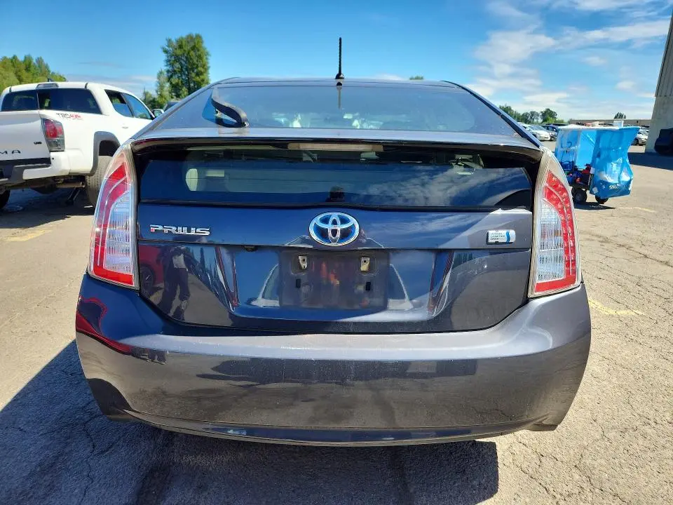 2013 TOYOTA PRIUS TWO  