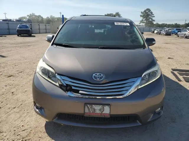 2015 TOYOTA SIENNA XLE