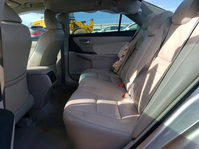 2015 TOYOTA CAMRY LE  