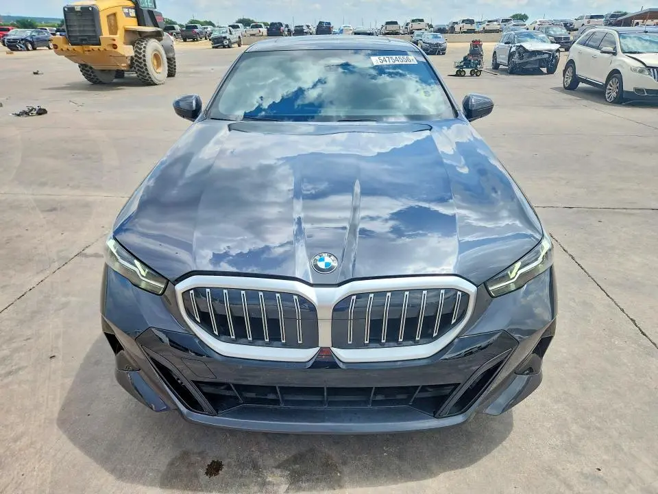 2025 BMW 530 I  