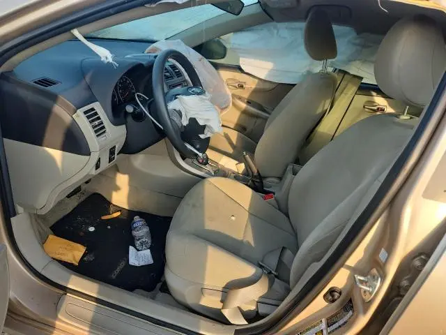 2013 TOYOTA COROLLA BASE  