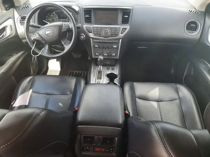 2019 NISSAN PATHFINDER SL  