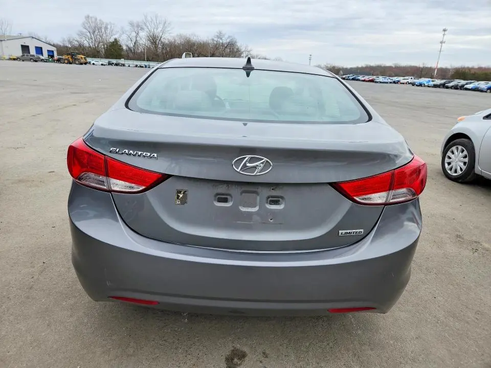 2013 HYUNDAI ELANTRA LIMITED  