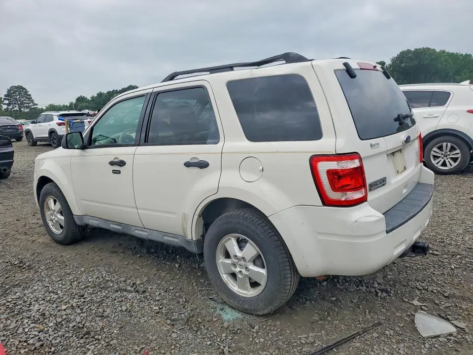 2010 FORD ESCAPE XLT  