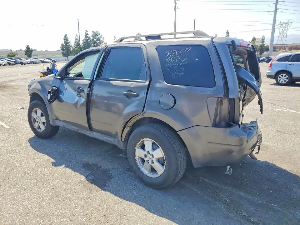 2010 FORD ESCAPE XLT  