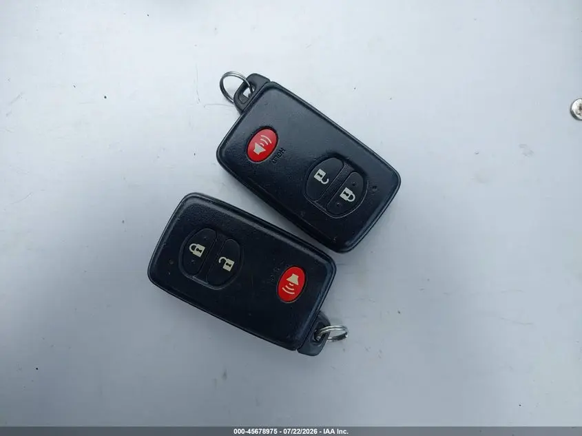 2013 TOYOTA PRIUS FIVE/FOUR/THREE/THREE SE/TWO