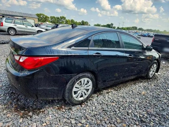 2011 HYUNDAI SONATA GLS  