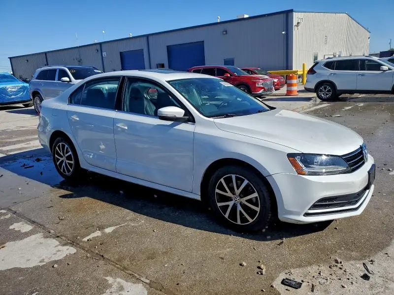 2017 VOLKSWAGEN JETTA SE  