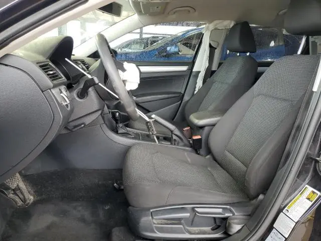 2017 VOLKSWAGEN PASSAT S  