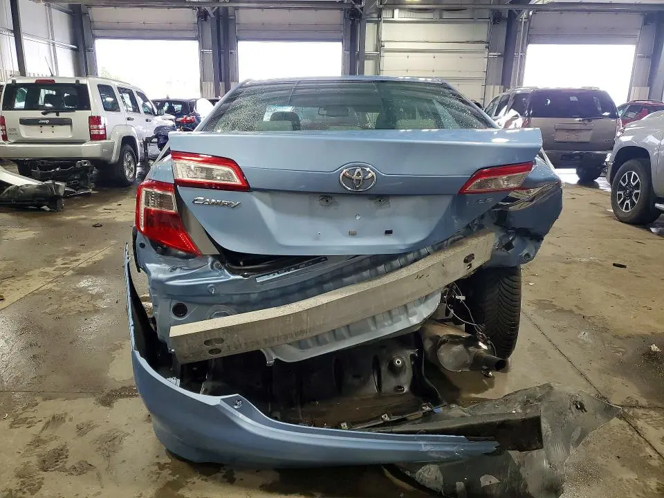 2013 TOYOTA CAMRY LE  