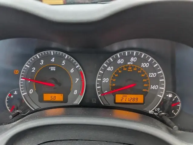 2010 TOYOTA COROLLA BASE  