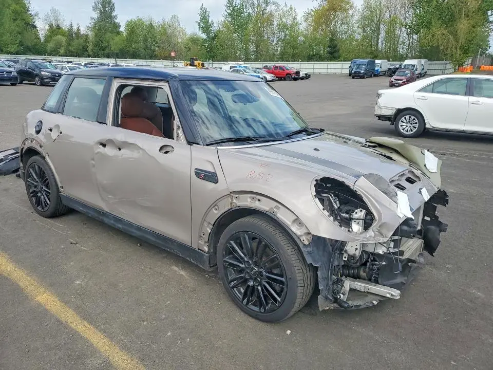 2022 MINI COOPER S  