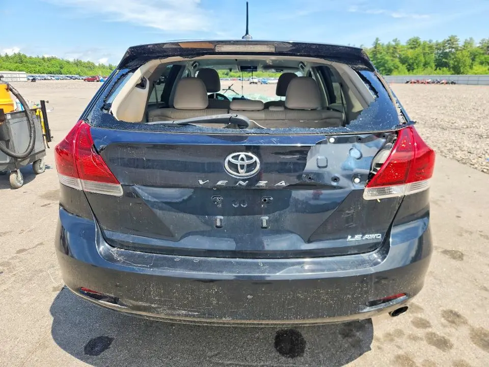 2014 TOYOTA VENZA LE  