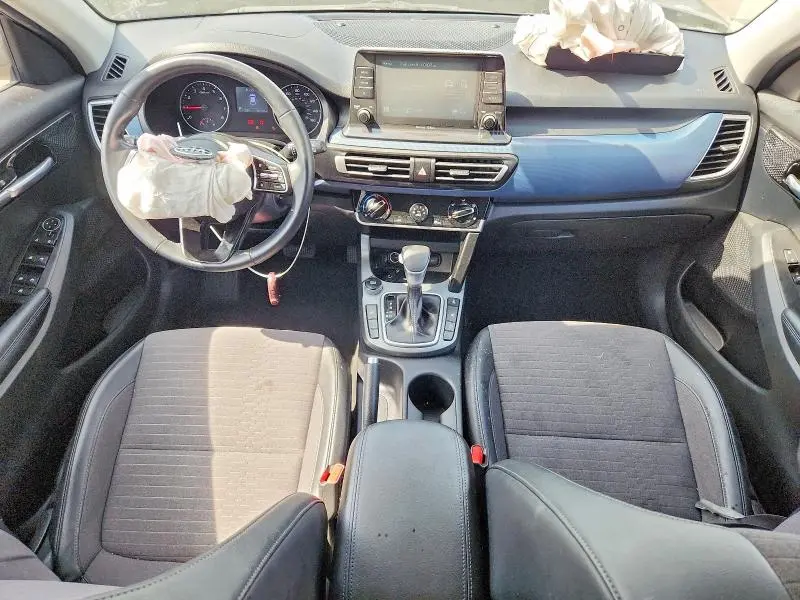 2021 KIA SELTOS S  