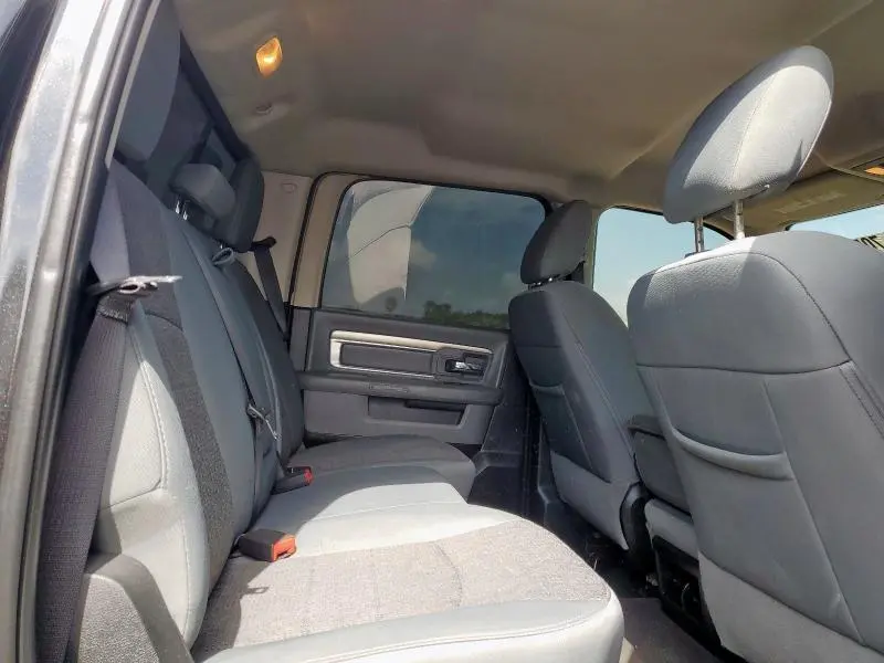 2017 RAM 1500 SLT  