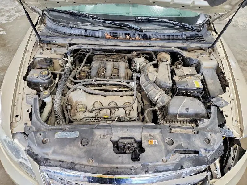2011 FORD TAURUS SEL  