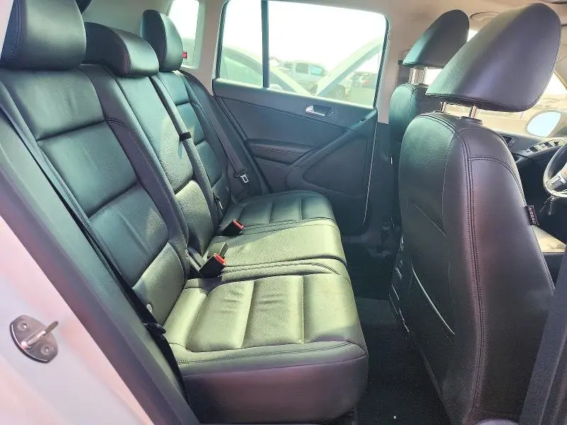 2017 VOLKSWAGEN TIGUAN SPORT  