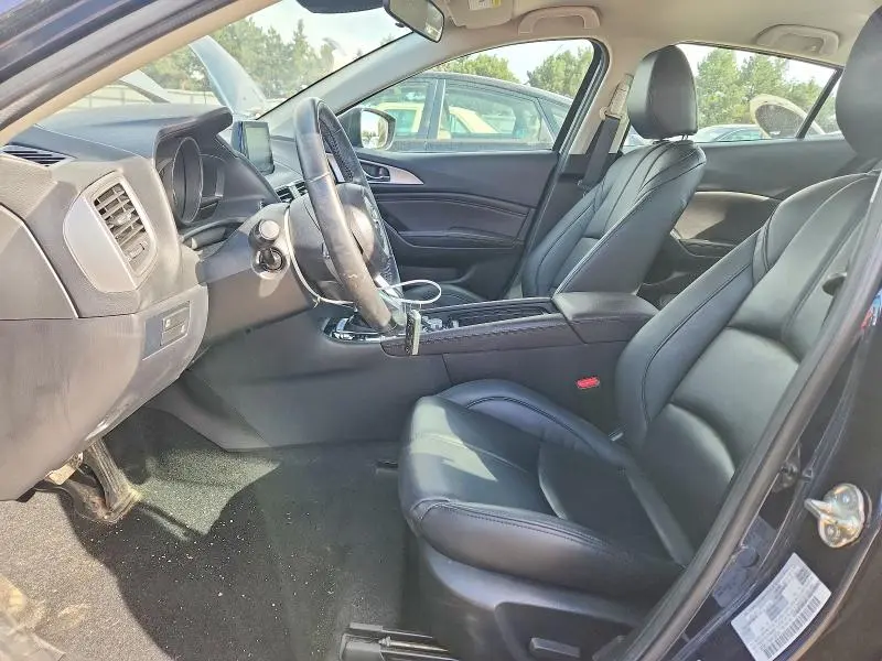 2017 MAZDA 3 TOURING  