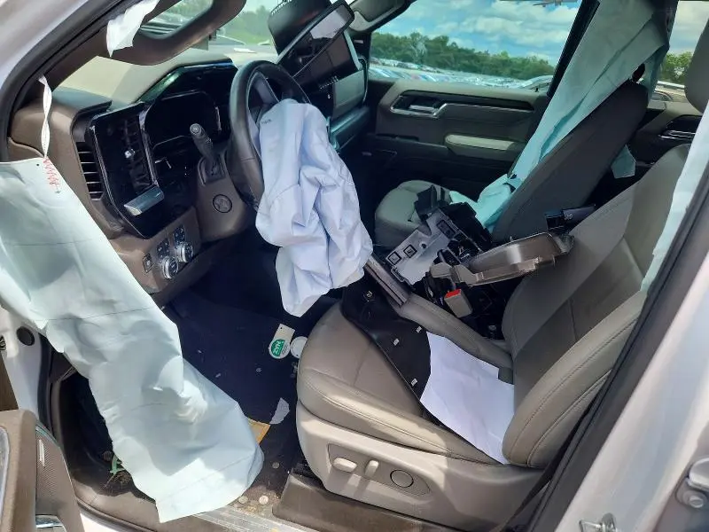 2025 GMC SIERRA K1500 SLT  