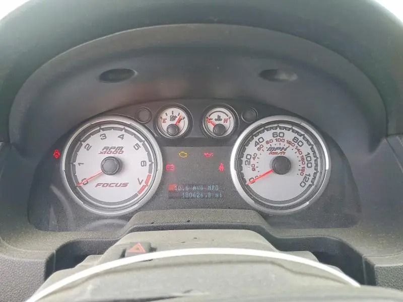2010 FORD FOCUS SE  