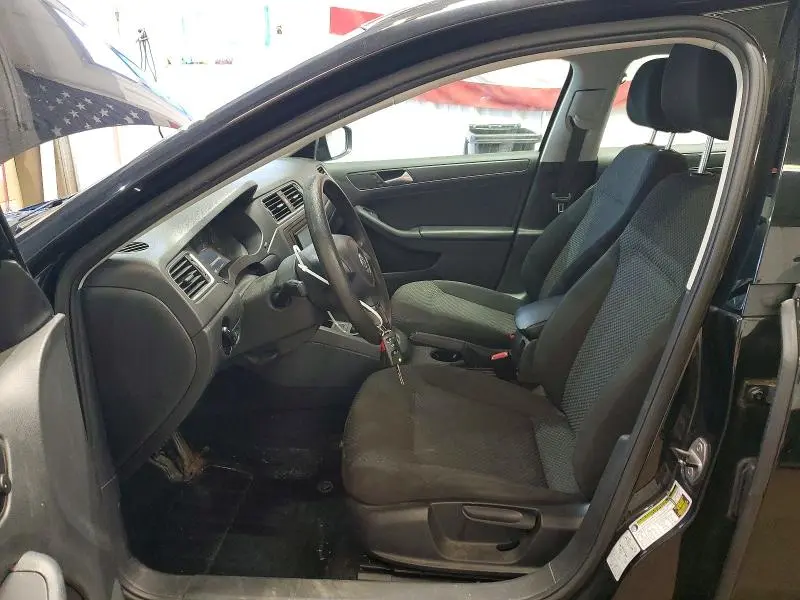 2013 VOLKSWAGEN JETTA BASE  
