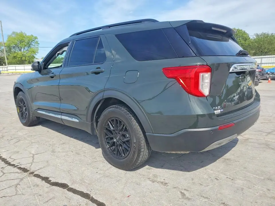 2022 FORD EXPLORER XLT  