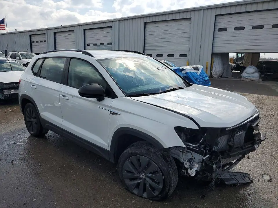 2024 VOLKSWAGEN TAOS S  