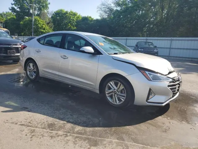 2020 HYUNDAI ELANTRA SEL  