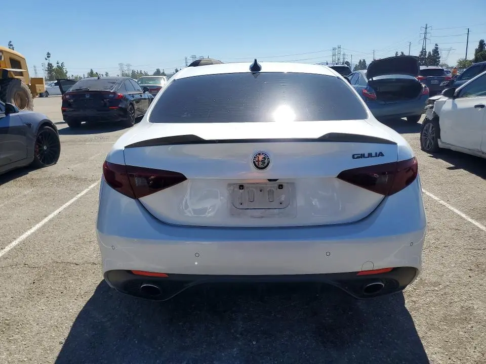 2018 ALFA ROMEO GIULIA TI  
