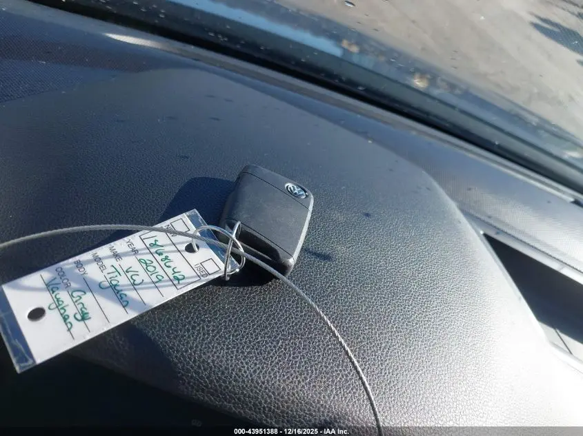 2019 VOLKSWAGEN TIGUAN 2.0T SE/2.0T SEL/2.0T SEL R-LINE/2.0T SEL R-LINE BLACK