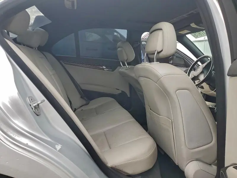 2011 MERCEDES-BENZ C 300  