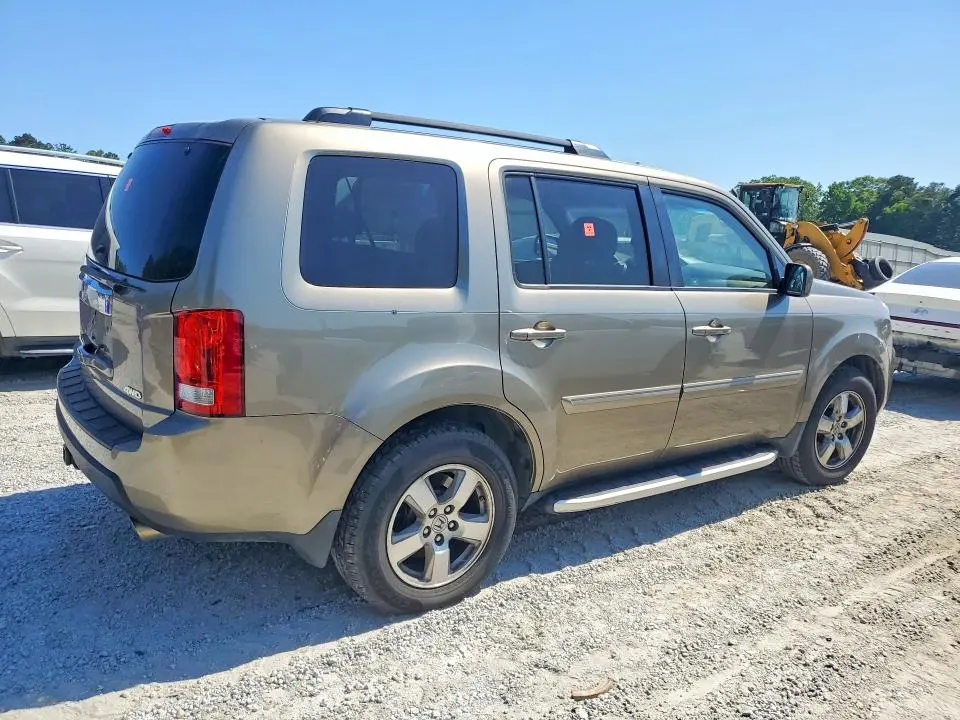 2011 HONDA PILOT EXLN  